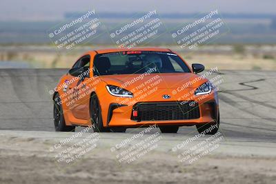 media/Sep-14-2025-Speed Ventures (Sun) [[b2951cd086]]/Orange/Session 2 (Grapevine)/